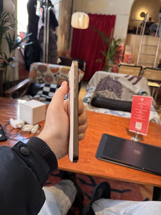 Iphone 16 pro max  256 фіз. Desert