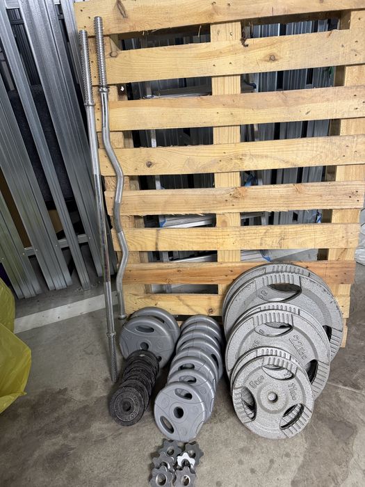 Zestaw gryfów i obciążeń