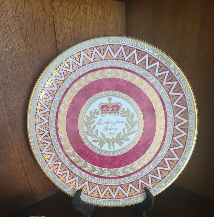 prato decorativo colecionável do Palácio de Buckingham datado de 1995,