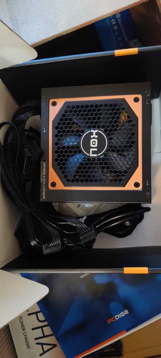 Fonte de alimentação para PC - NOX Urano VX 650W 80 Bronze 120MM PWM