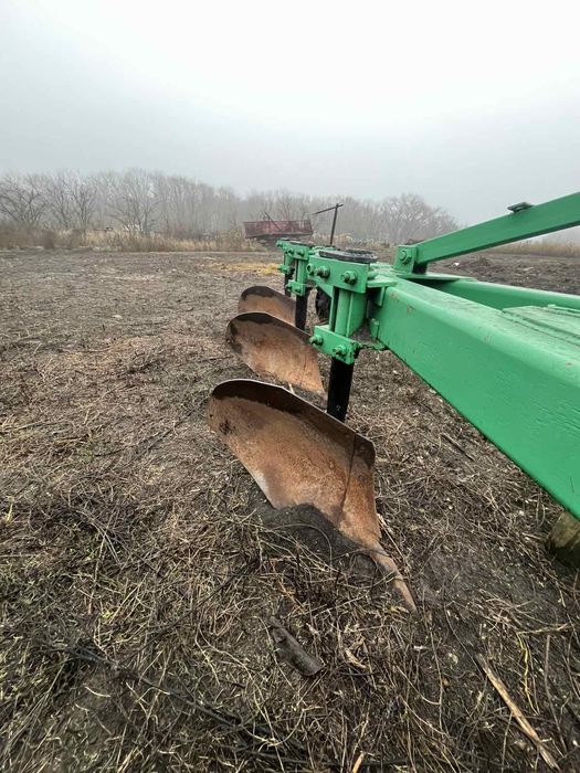 Плуг пня 4 45  високі стійки 4 корпуса .