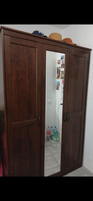 Roupeiro semi novo