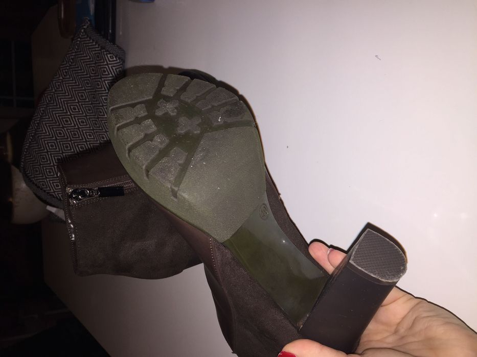 Botas Impermeável/ Camurça NOVAS