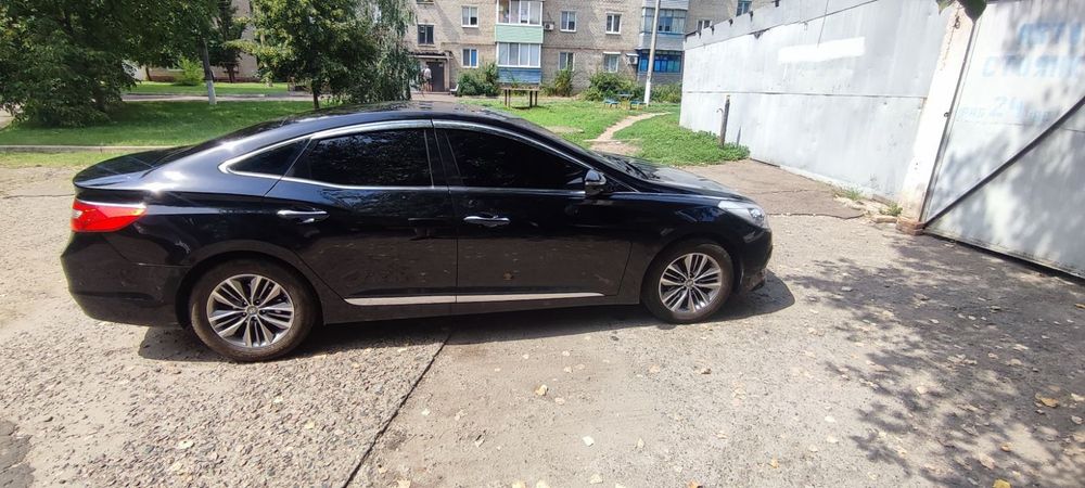 Продам Хундай Грандеур 2015г.вып.