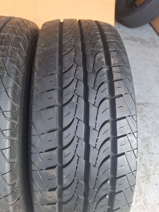 195/70 R15c Semperit пара