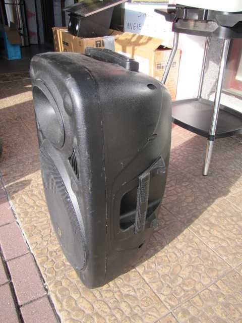 Głośnik aktywny 1000W kolumna przenośny BT mikrofony Auna streetstar15