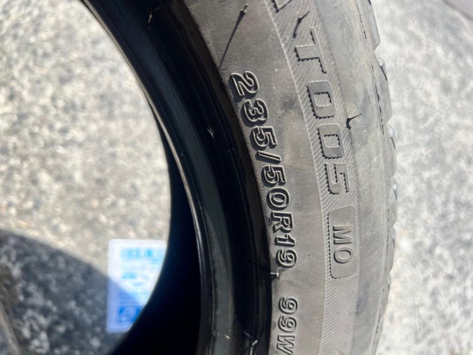 235/50/19 Bridgestone 2 pneus