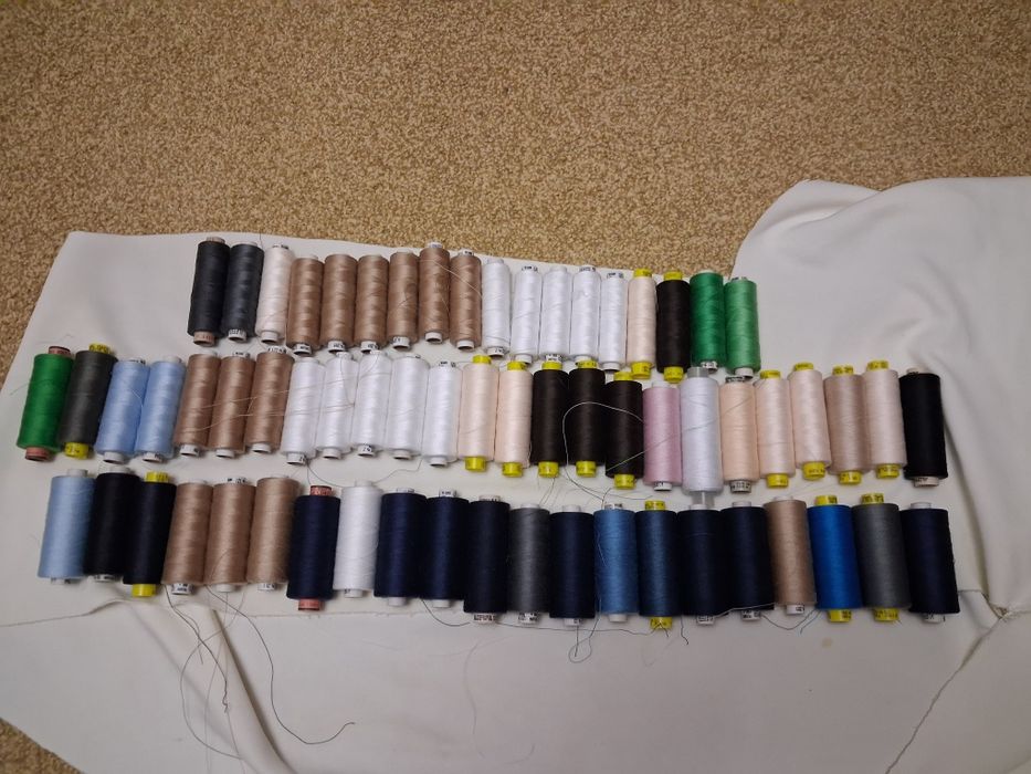 Нитка  німецька для оверлока розпродаж 120 товщина