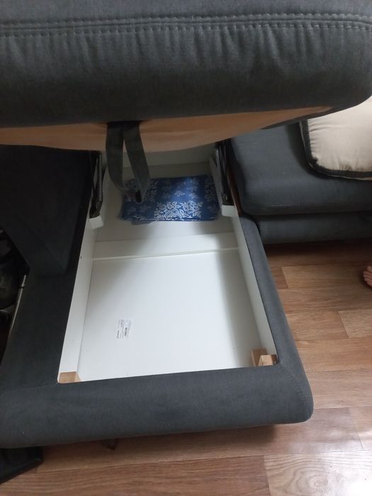 Продам кутовий диван Бенефіт 2 фірми Елегант