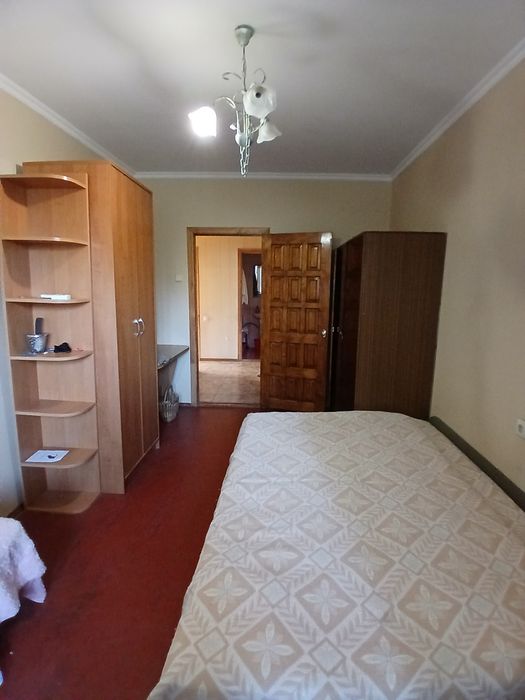 Продам 2к квартиру в центрі