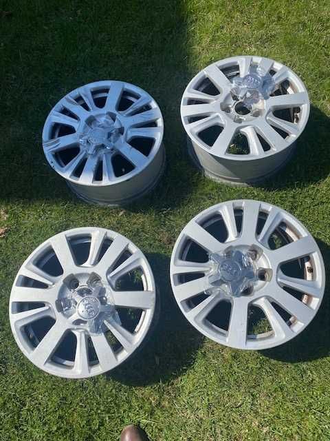Felgi aluminiowe AUDI rozmiar 16 4 szt