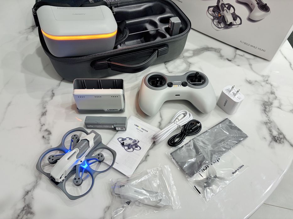 CADDXFPV Protos FPV Fly Combo dron z Ascent Digital HD system