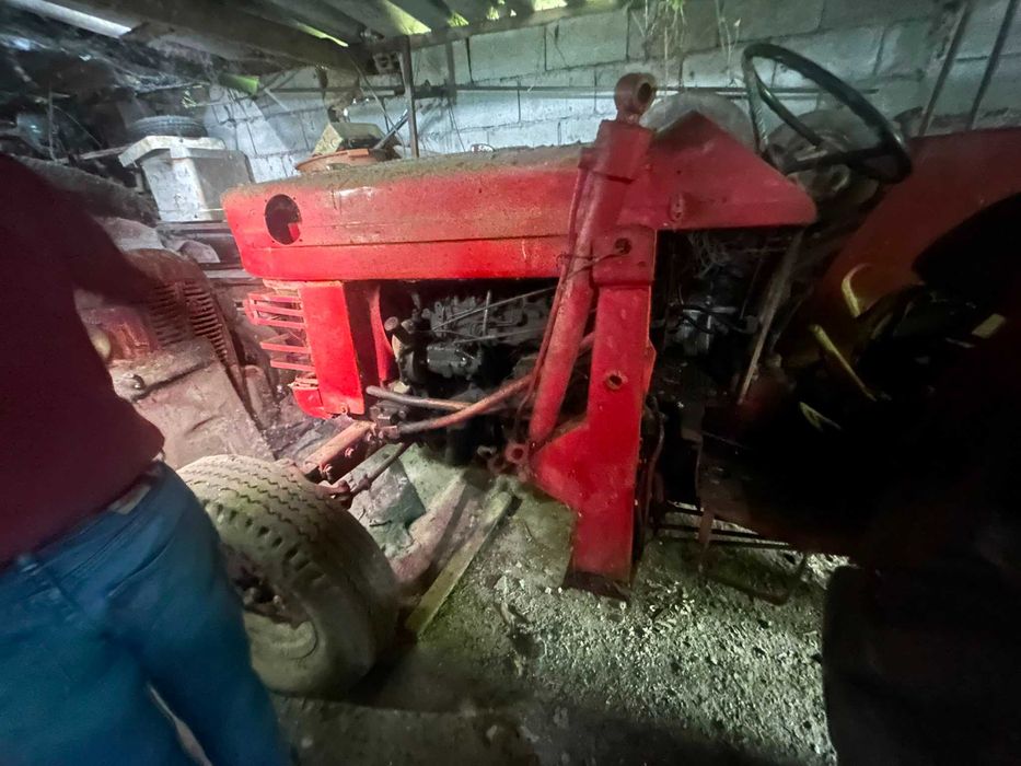 Trator Massey Ferguson MF165 (1970)