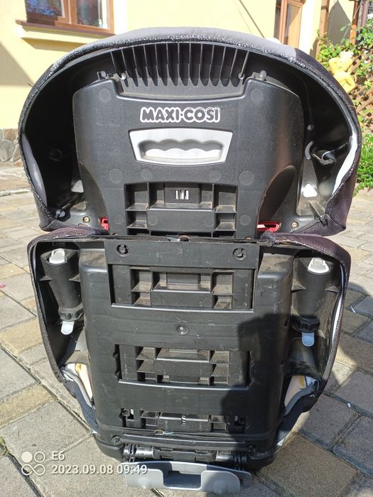 Авто-крісло дитяче