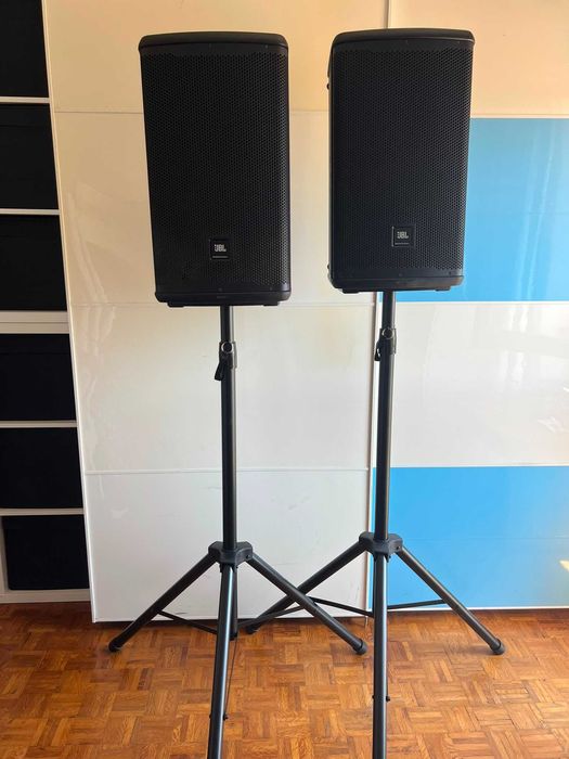 Alugo 2x colunas JBL EON 710