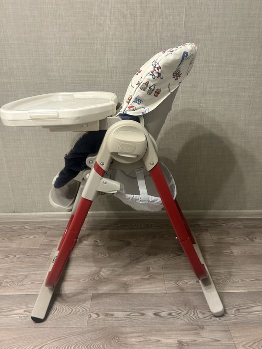 Продам стільчик для годування Chicco Polly