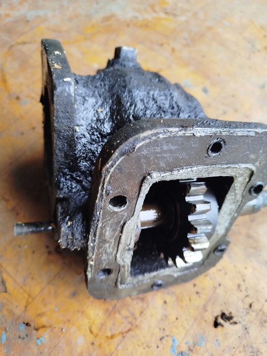 Коробка отбора мощности  ЗИЛ КАМАЗ