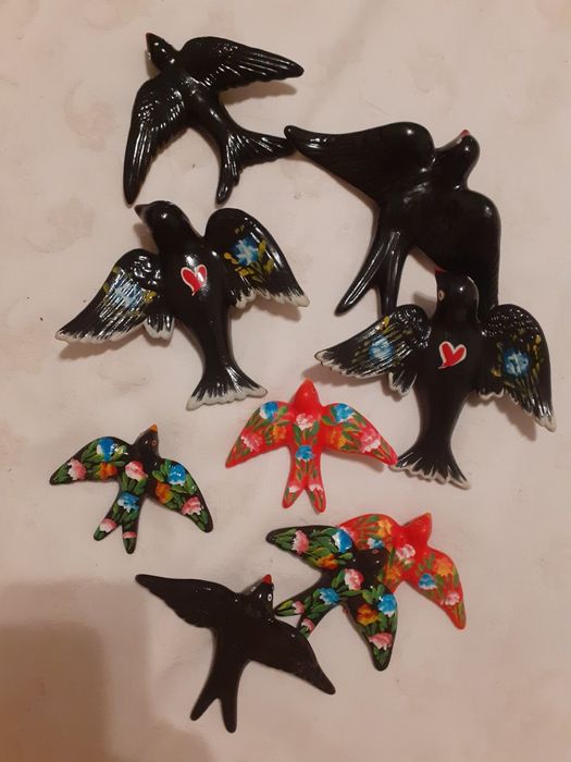 Clay Swallows from Barcelos446974523951687680