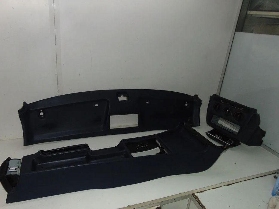 Mercedes 190/W201 guarnição/Consola