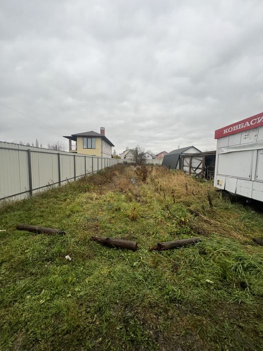 Продаж земельної ділянки 5 соток .