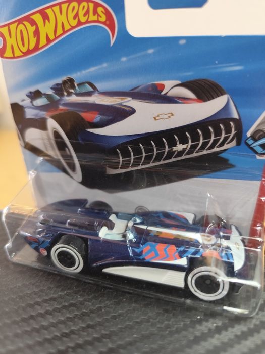 Hot Wheels Chevrolet, edição Treasure Hunt.