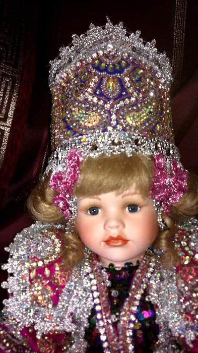 Друзья хочу показать вам фарфоровую куклу шкатулку высотой 90см в живу ...