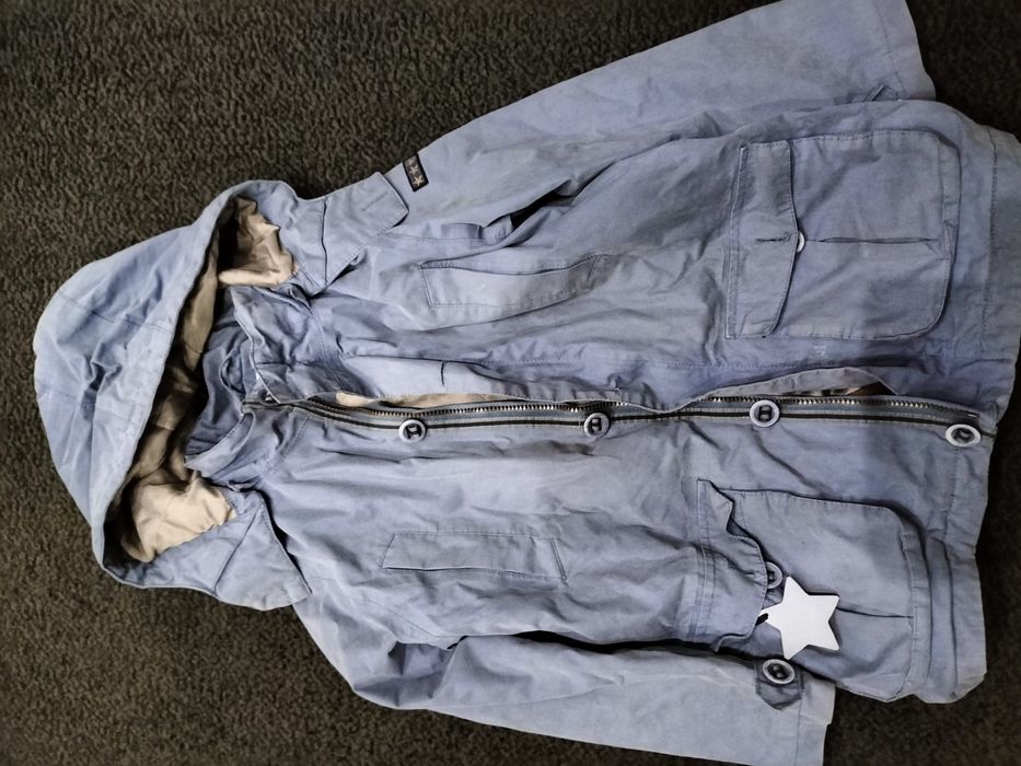 Kurtka wiosenna w rozmiarze 140