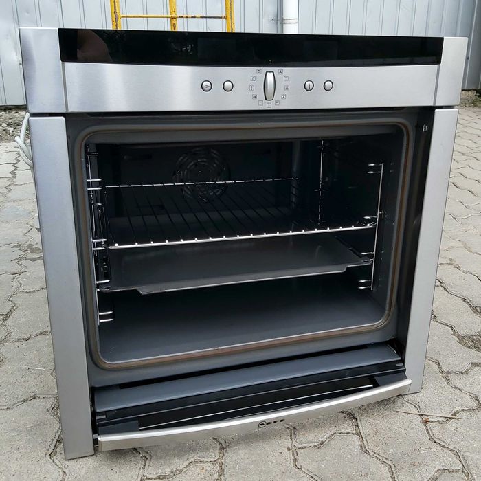 Ексклюзивная духовка Bosch Neff B45E42N3 из Германии б/у