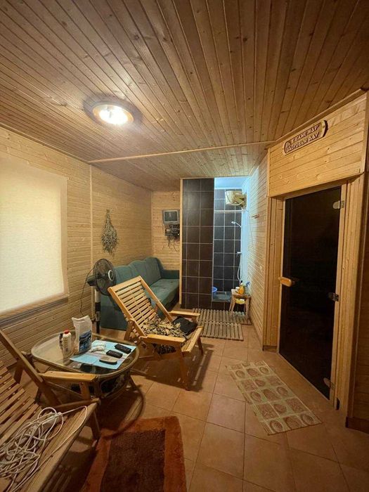 Продаж будинку та ділянки в смт. Івано Франкове