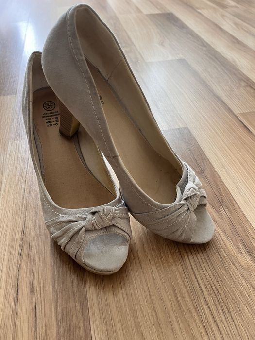 Buty Caroline 38
