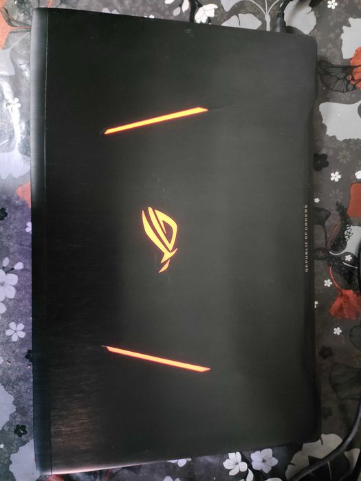 Laptop gamingowy Asus