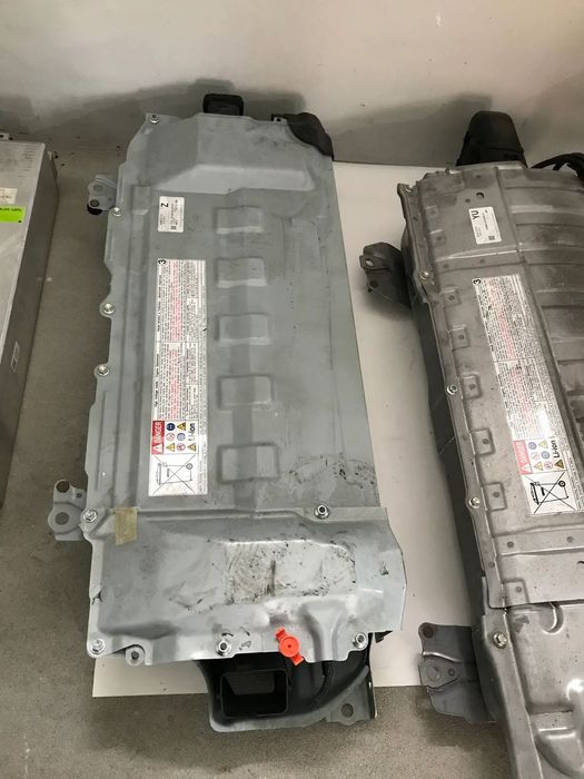 Toyota CHR CH-R corolla bateria akumulator hybryda