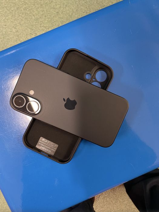 Iphone 16 normal.   Estado da bateria 93% 128GB de memória. pronto a usar não perca a oportunidade única.