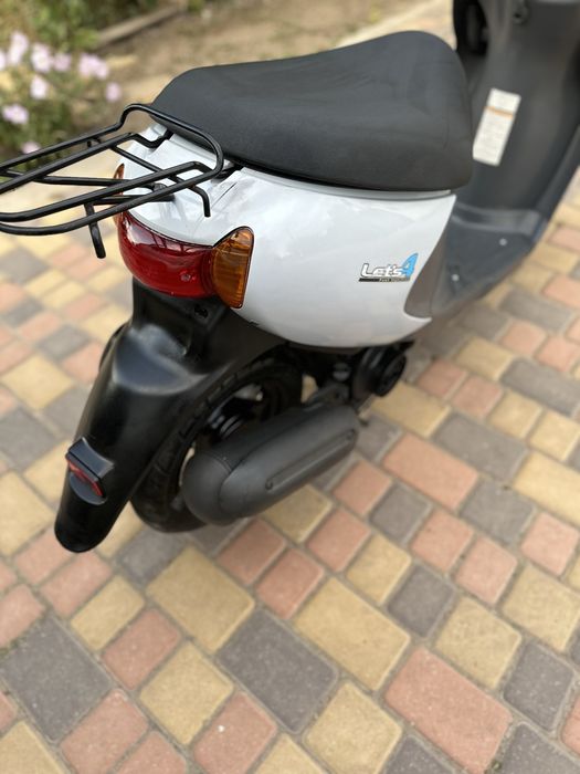 Suzuki lets 4 з контейнера