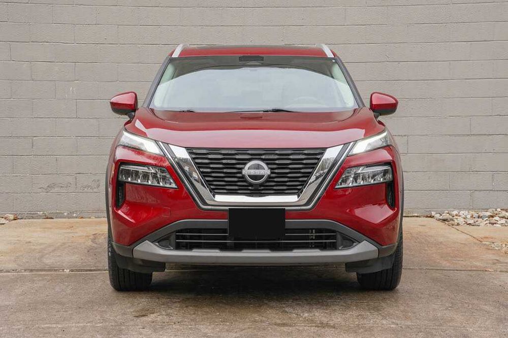 Nissan Rogue SV      2023