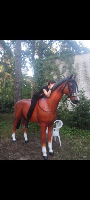 Koń figurka do ogrodu