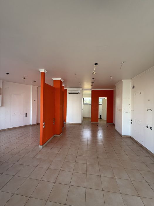 Loja em Caxarias, Ourém 104 m2