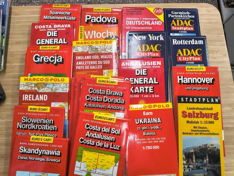 Kolekcja 180 map terytorium polski i całego świata
