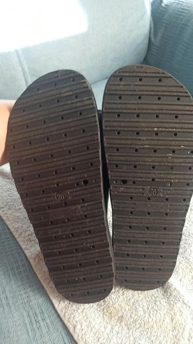 Klapki na koturnie 36 Cropp nowe