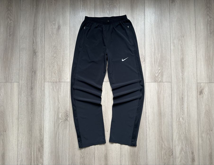Спортивні штани Nike Dri fit running