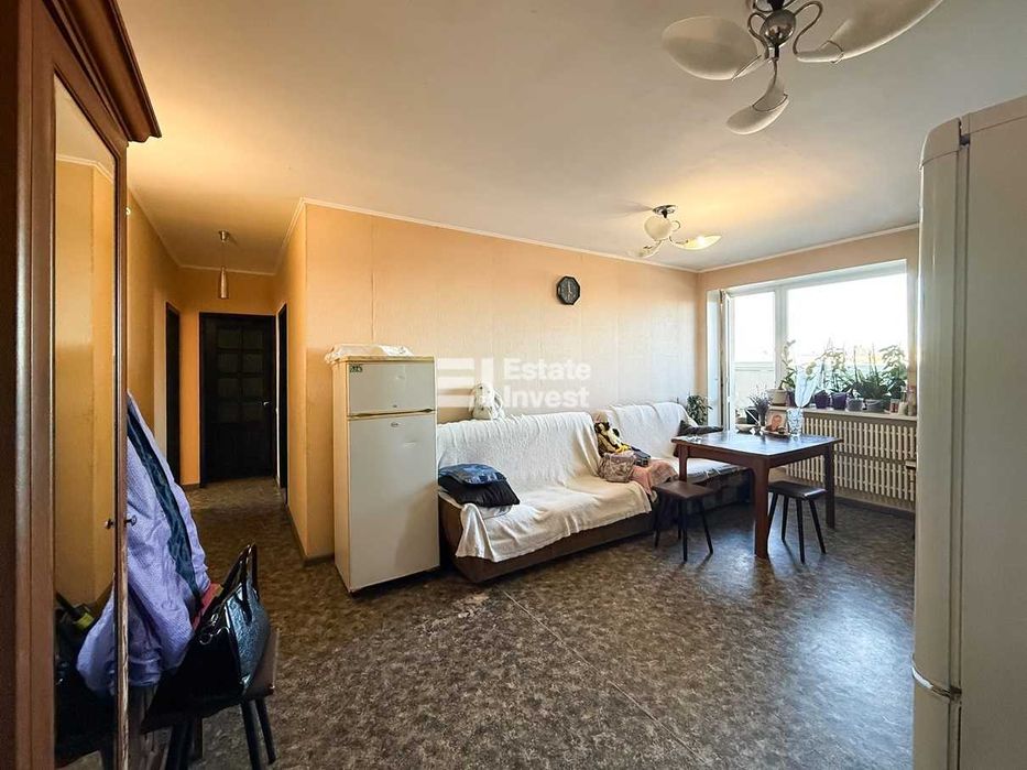 Продам 3 кімн. квартиру в новобудові на вул. Дмитрівська, 5