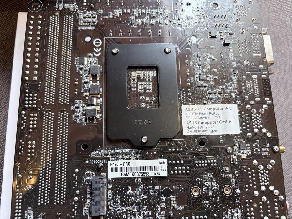 Материнська плата mini itx Asus H170I-PRO