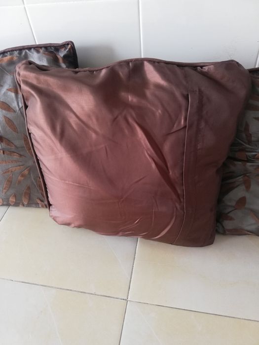 Conjunto de três almofadas decorativas