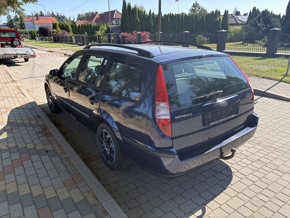 Ford mondeo 1.8 bezyna  z niemiec 2003r.
