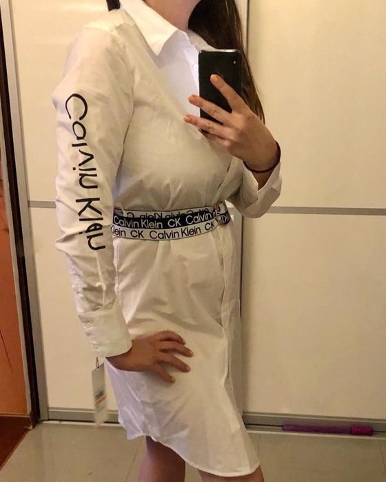 Mikołaj - Oryginalna sukienka Calvin Klein z paskiem Logowana