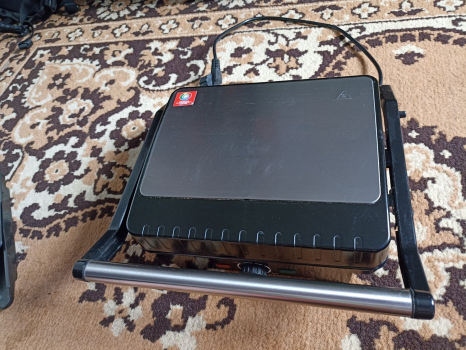 Гриль grunhelm g2200