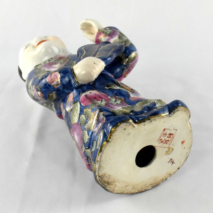 Figura “laughing boy” porcelana da China, 2ª metade do séc. XX