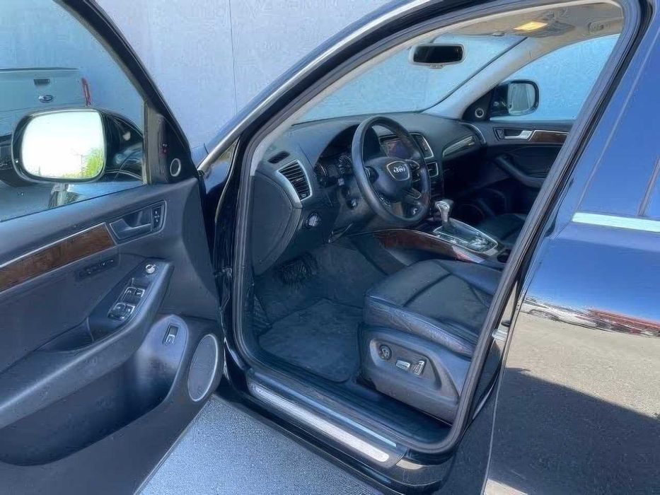 AUDI Q5      2017