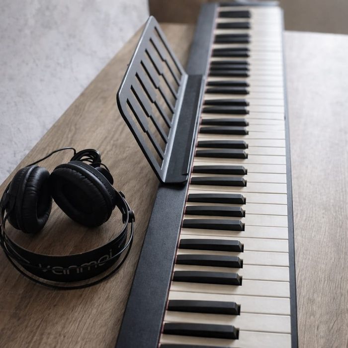 Цифрове фортепіано 88 клавіш