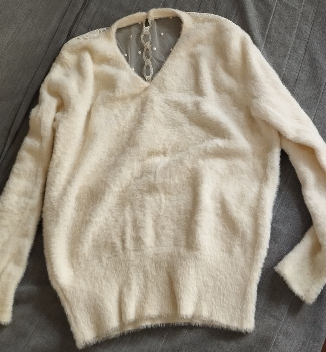 Sweter kremowy roz S
